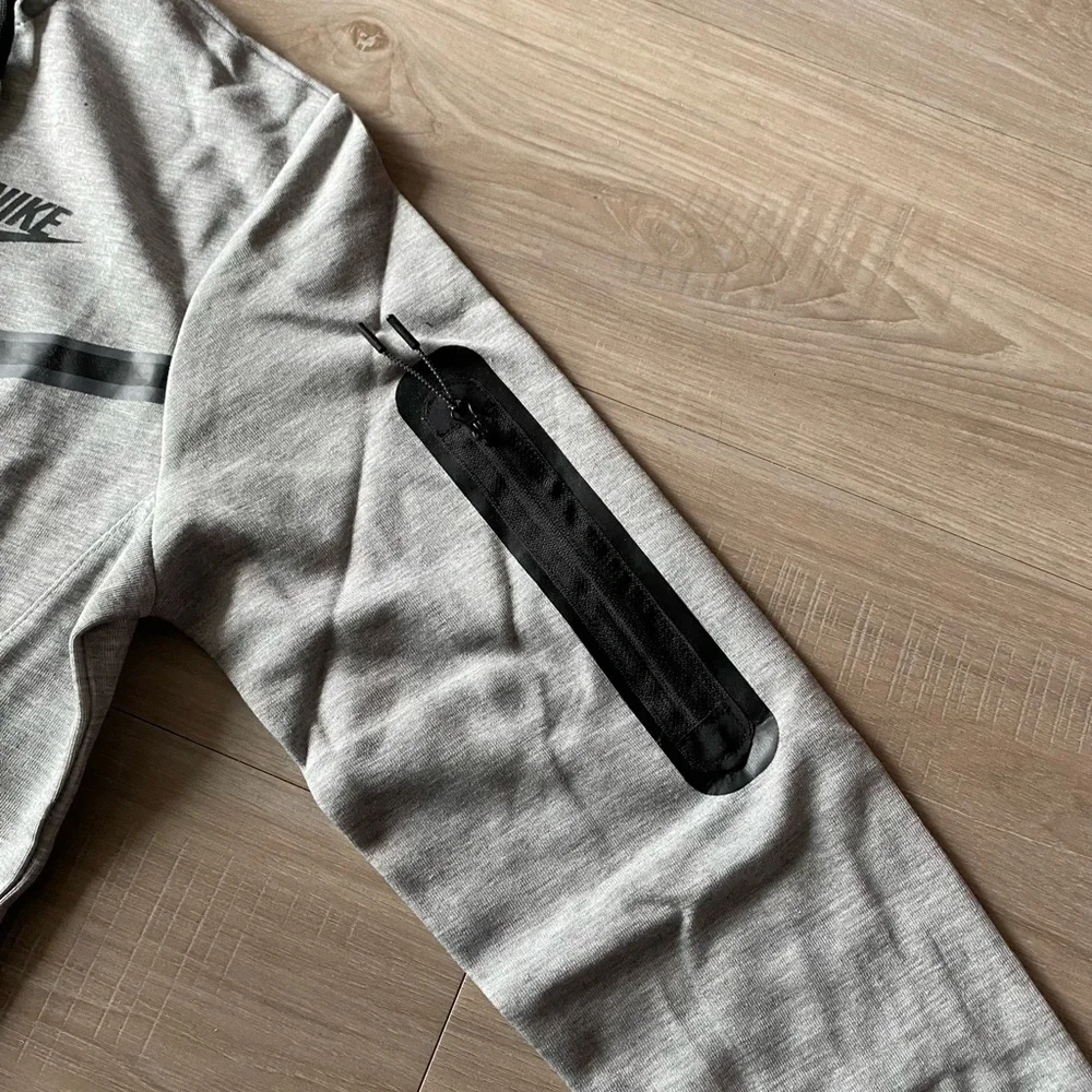 Grey Nike set - Picture 10 of 14